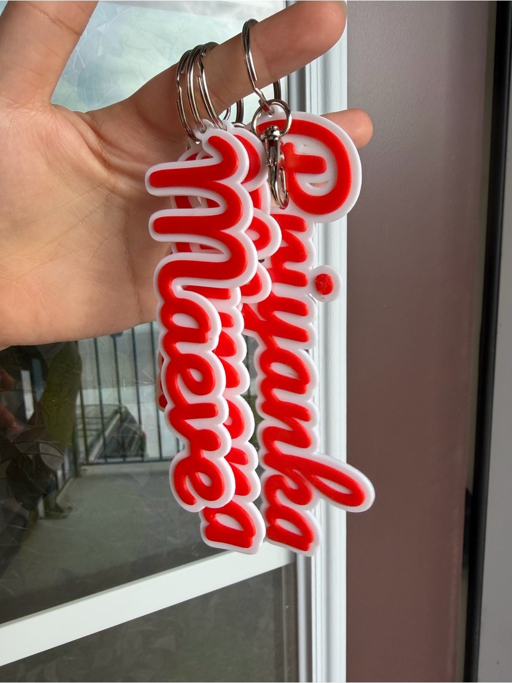 Customized Name Keychain - Picture 2 of 3